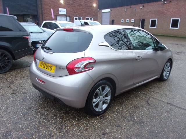 2012 Peugeot 208 1.4 VTi Allure 3dr