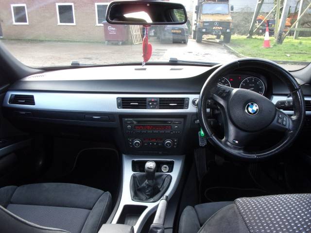 2009 BMW 3 Series 2.0 320i M Sport 4dr