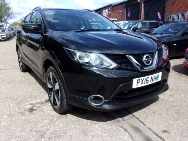 Nissan Qashqai 1.5 dCi N-Connecta 5dr Hatchback Diesel Black
