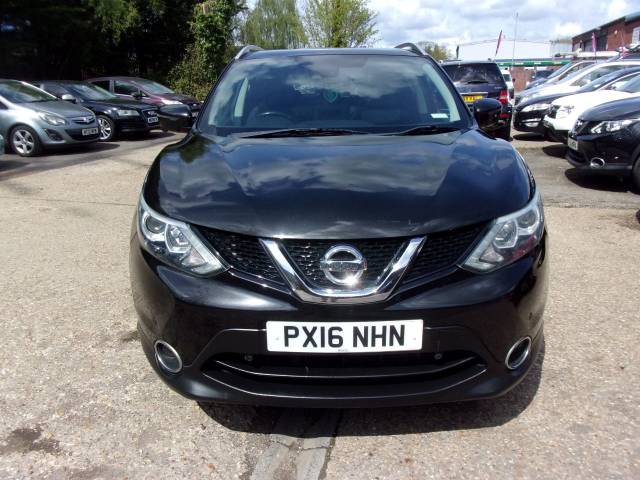 2016 Nissan Qashqai 1.5 dCi N-Connecta 5dr