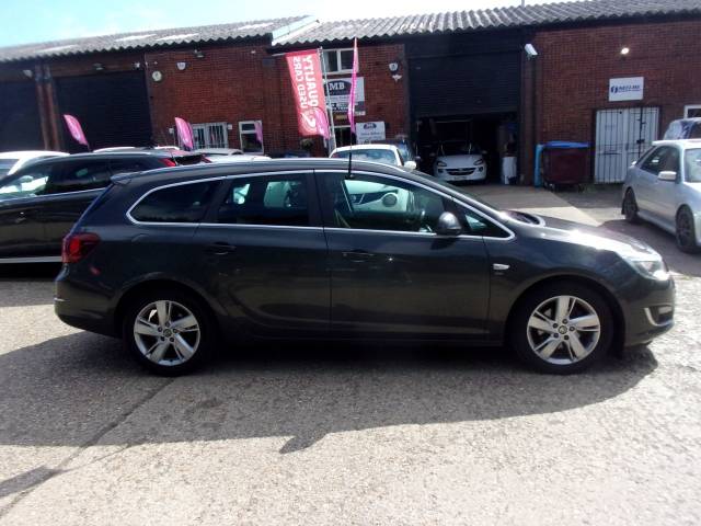 2013 Vauxhall Astra 2.0 CDTi 16V ecoFLEX SRi 5dr