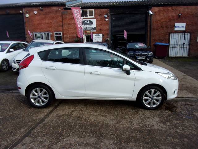 2011 Ford Fiesta 1.25 Zetec 5dr [82]