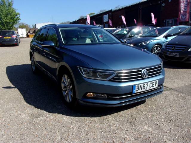 Volkswagen Passat 1.6 TDI SE Business 5dr Estate Diesel Blue