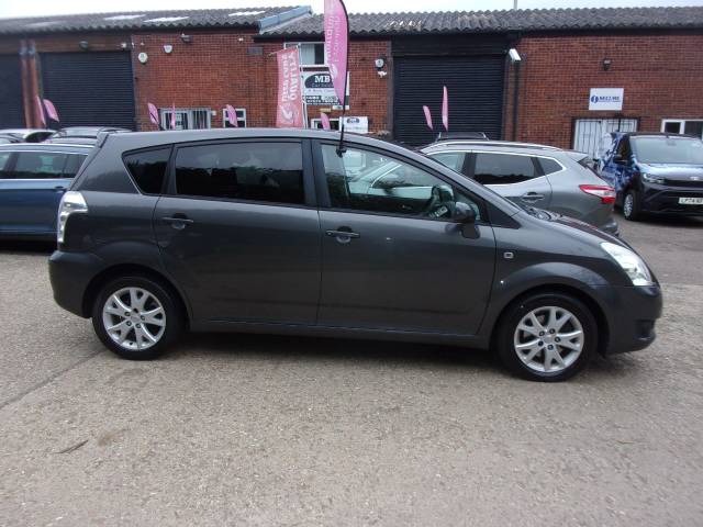 2009 Toyota Verso 1.8 VVT-i SR 5dr