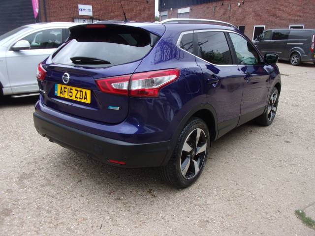 2015 Nissan Qashqai 1.5 dCi N-Tec+ 5dr