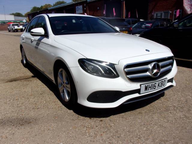 Mercedes-Benz E Class 2.0 E220d SE 4dr 9G-Tronic Saloon Diesel White