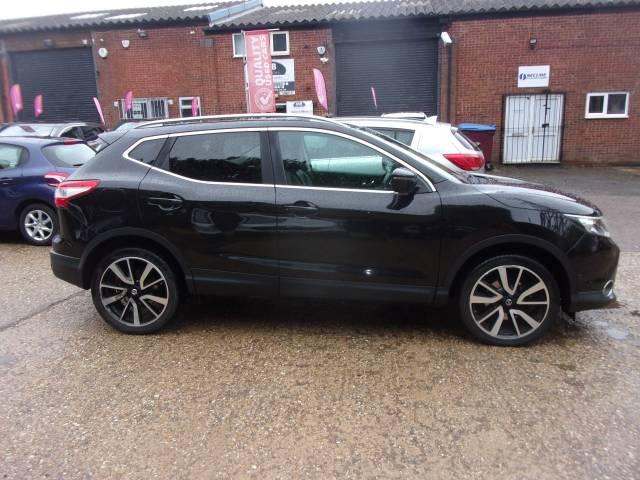 2016 Nissan Qashqai 1.6 dCi Tekna 5dr 4WD